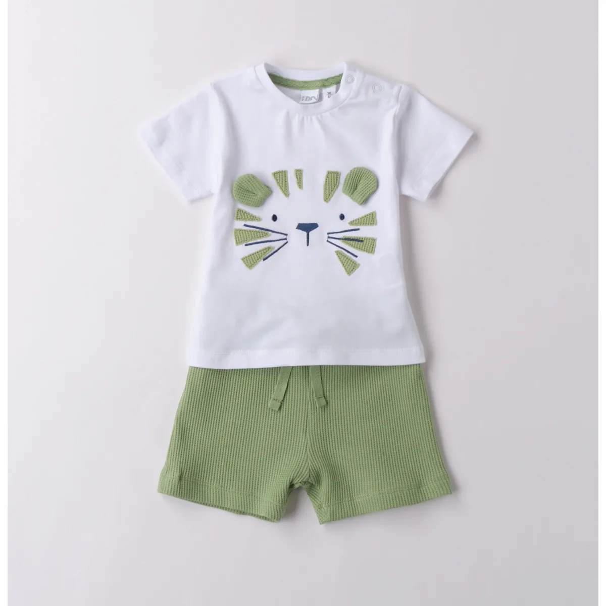 IDO Completo corto short verde + ts bianca leone