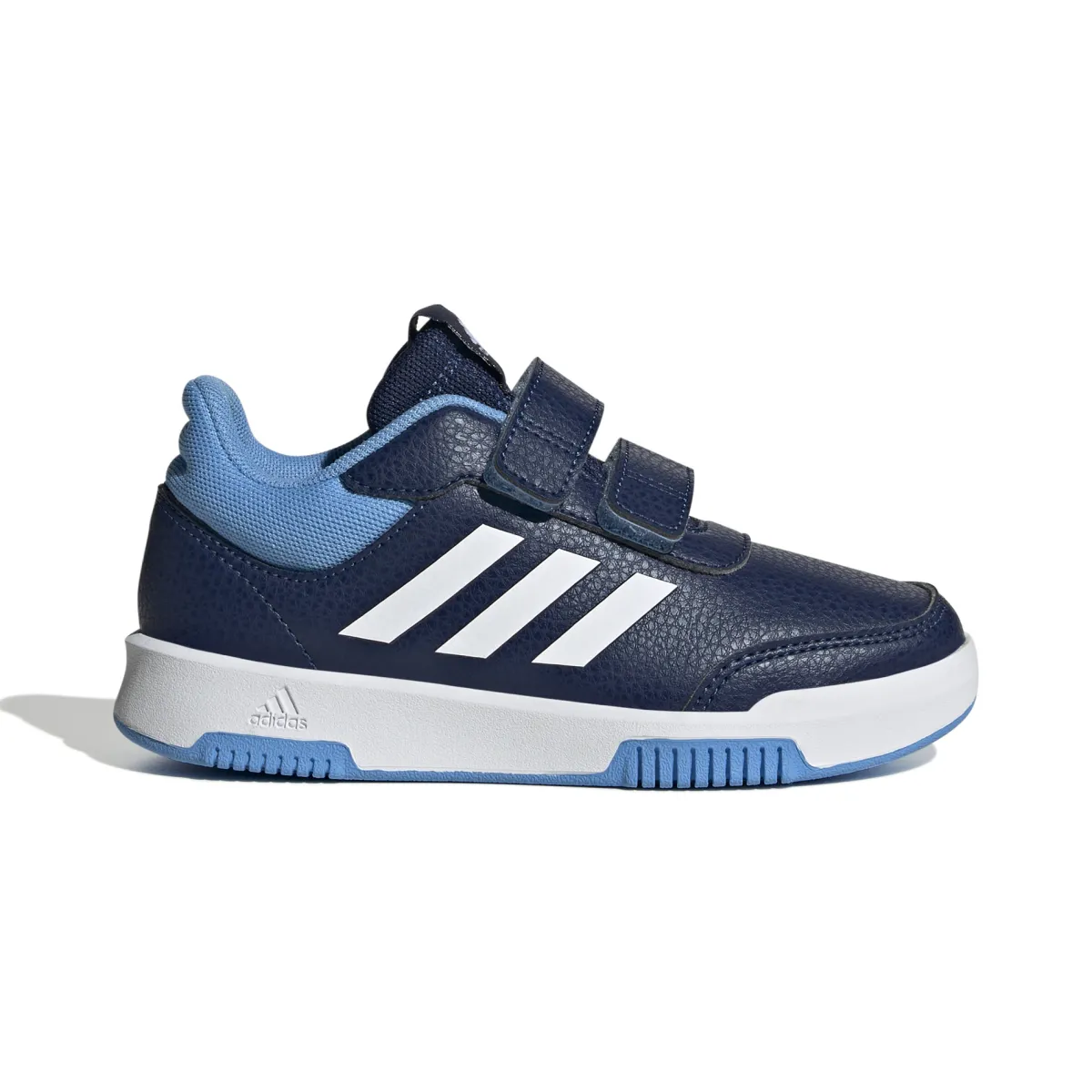 Adidas Sneaker robuste create in parte con materiali riciclati.